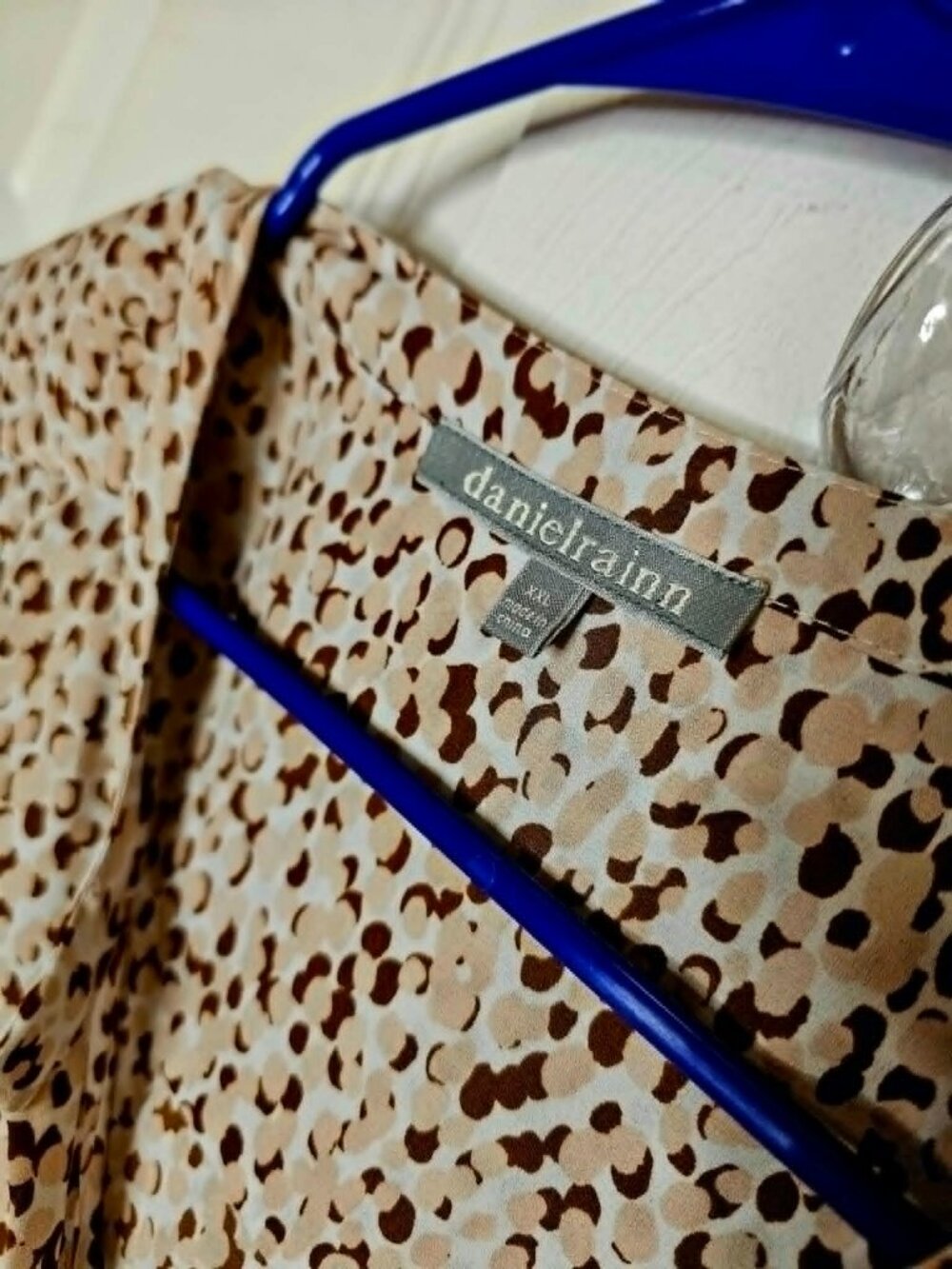 Danielrainn XXL Animal Print Blouse Pink & Gray - Picture 4 of 5